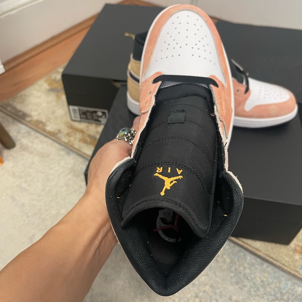 NIB Men Size 9 (Euro Sz 42.5) Jordan 1 Mid SE Sneakers Magic Ember/Sundial-White - Picture 14 of 17